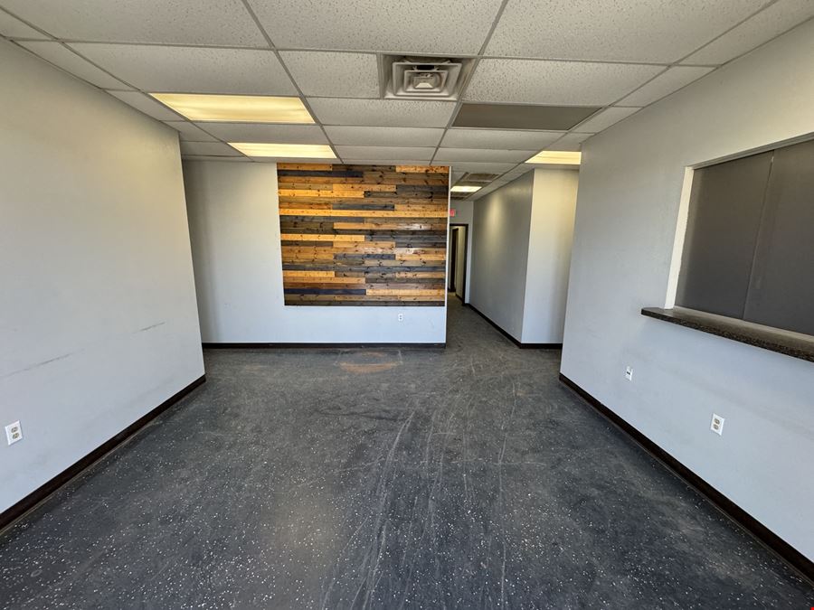 Crane Served Industrial Facility on 1.94 Acres