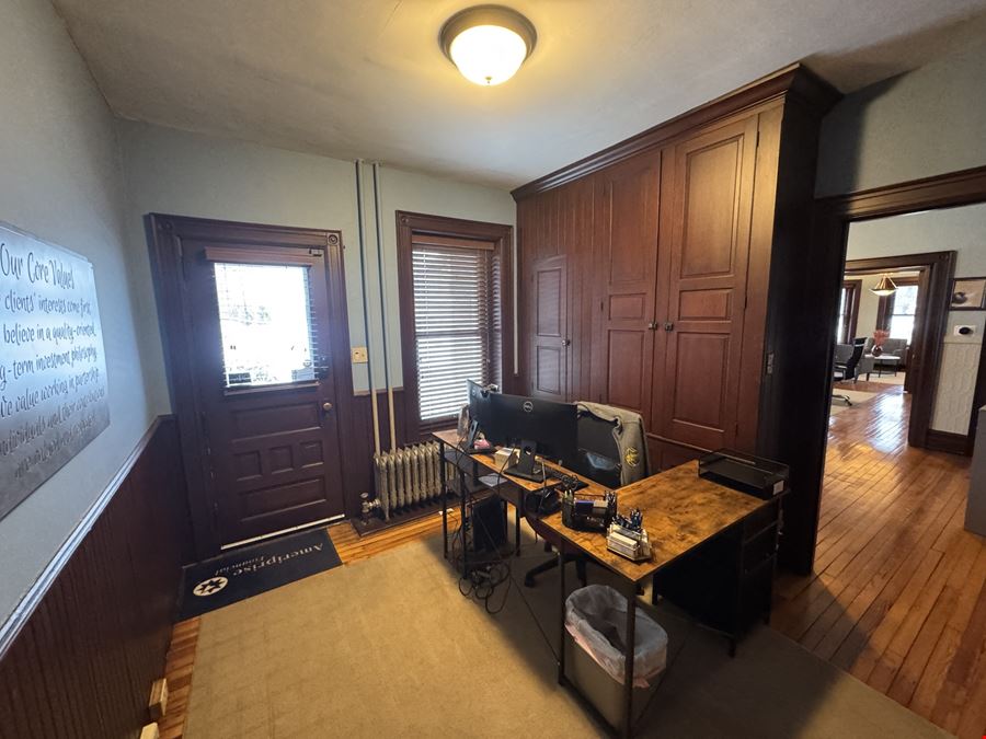 5740 Lower Macungie Rd