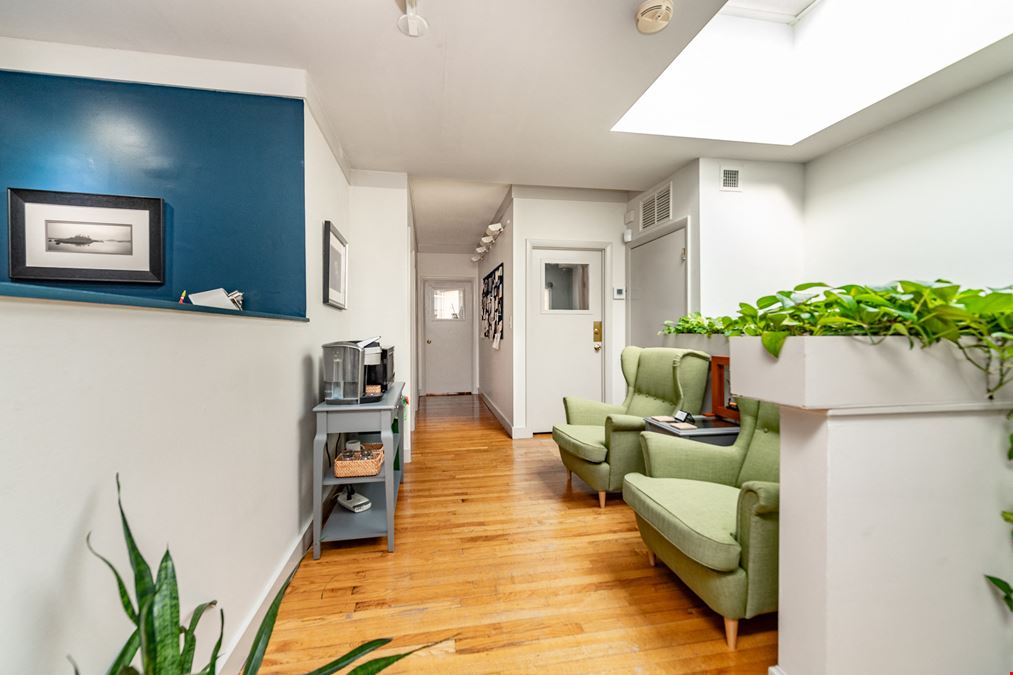 297 Newbury Street
