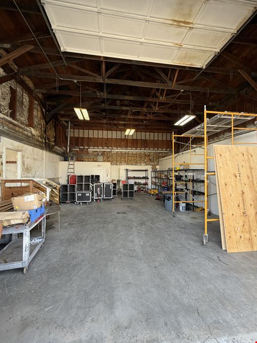 1217 1st St & 103 Cedar Ave