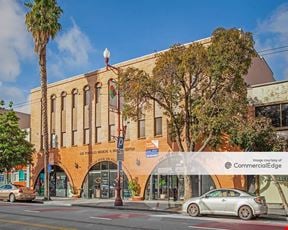 Los Portales Medical & Dental Center