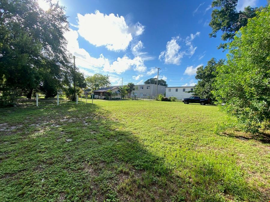 Office with Fenced Yard in Heart of Brevard County