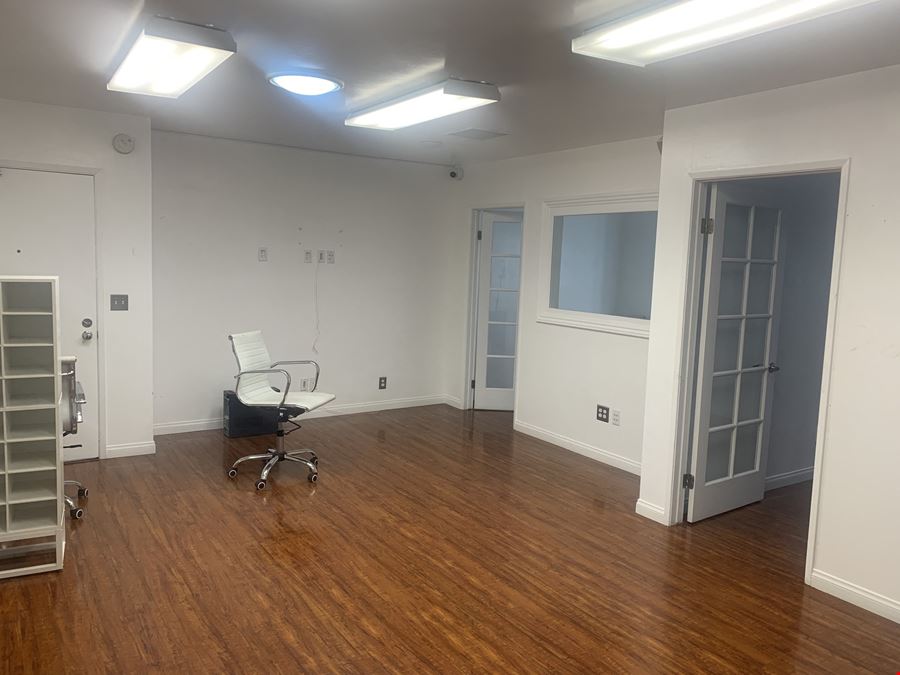1139-1143 S. Beverly Drive