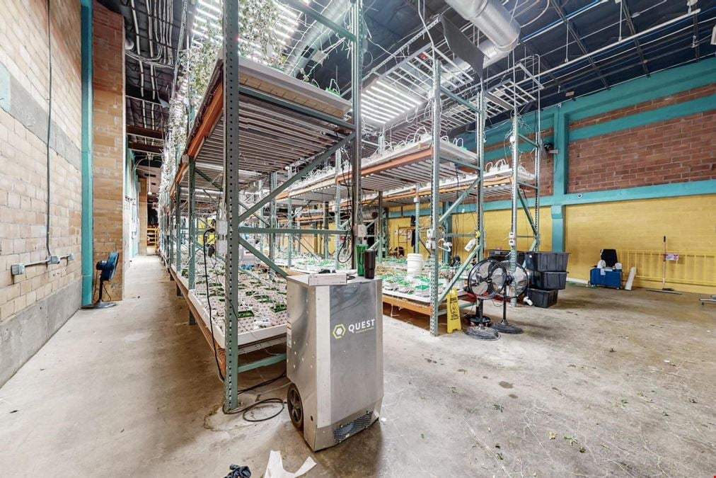 TWO SUITE WAREHOUSE WITH MEGA ELECTRICITY