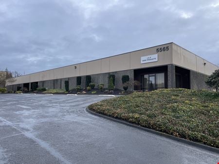 Preview of Commercial space for Rent at 5565 SE International Way
