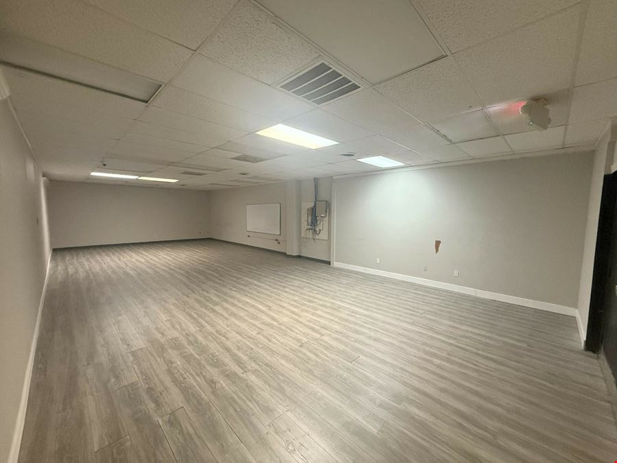 600 S Bell Blvd