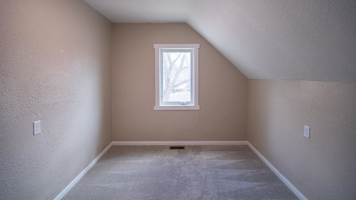 Newly Updated Home Near Downtown