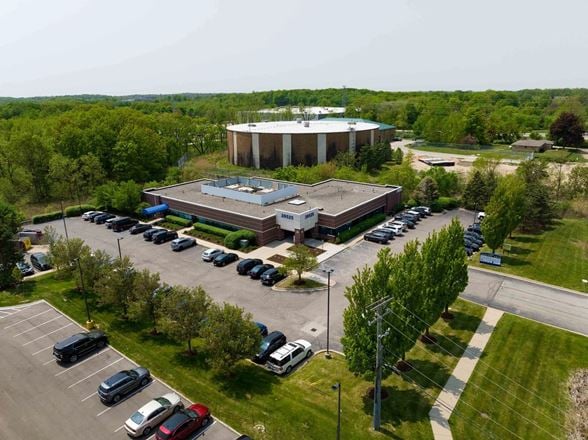 Preview of Office space for Rent at 39525 W. 14 Mile Road