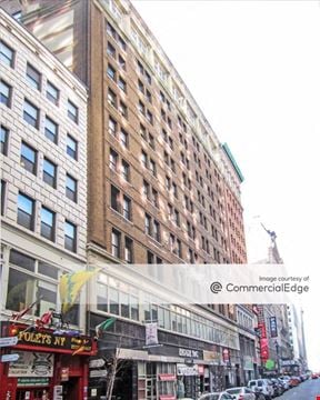 18 West 33rd Street