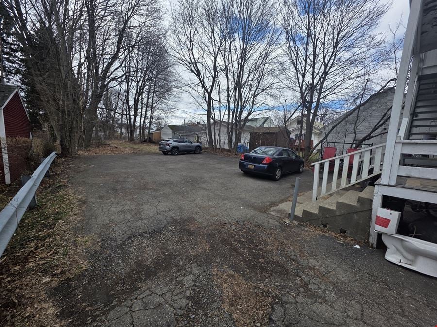 322 W Franklin St