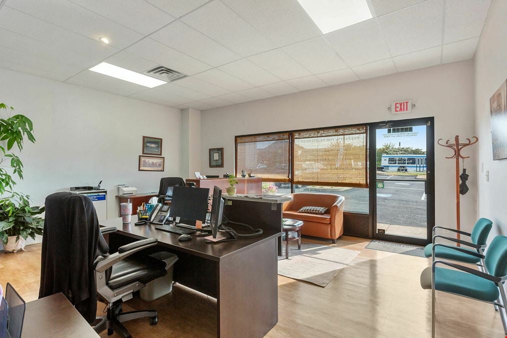 FOR LEASE – Prime Office / Retail Space | ±1,500 SF | High-Visibility Location