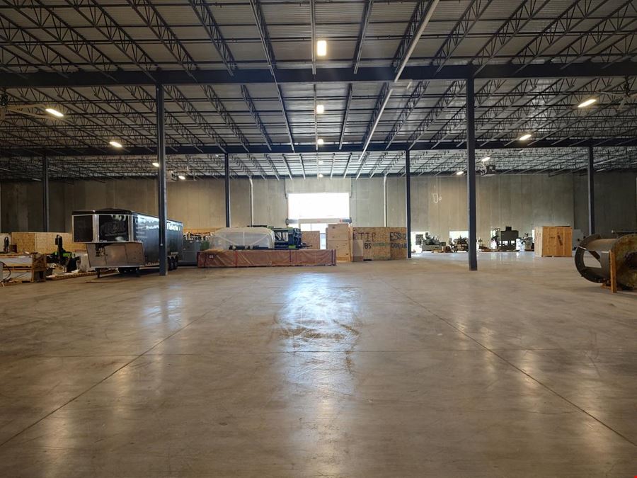 Coon Rapids Warehouse Space for Rent - #1708 | 1000-20,000 Sq Ft