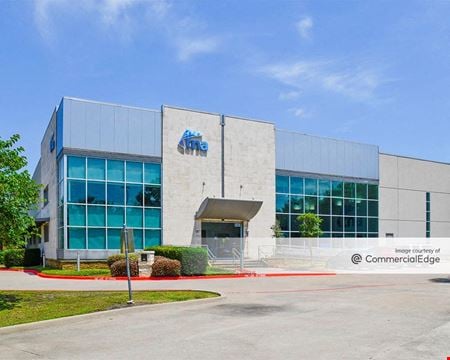 Preview of Industrial space for Rent at 680 Royal Ln.