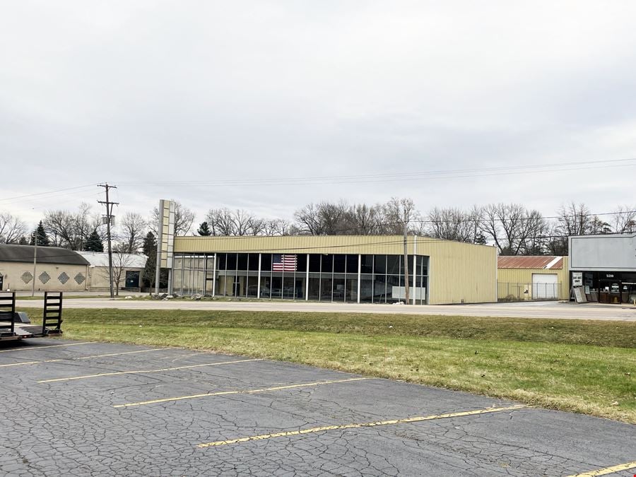 RETAIL/WAREHOUSE FACILITY W/ACCESSORY BLDG. - BATTLE CREEK, MI