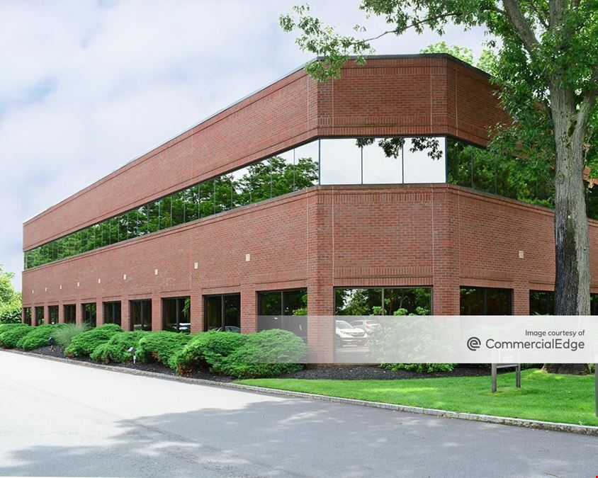 Linden Oaks Office Park - 300 Linden Oaks