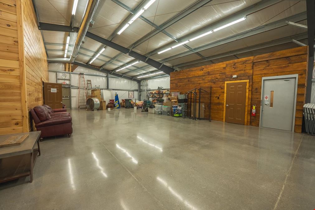 Barnett's Guns & Indoor Range