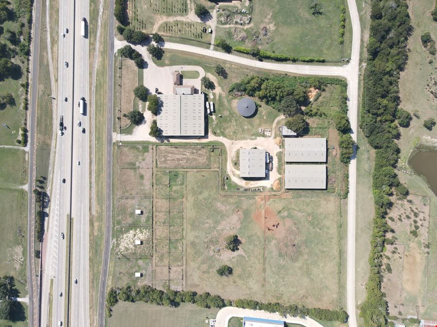 2001 South Stemmons Service