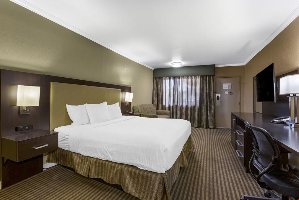 Best Western Royal Sun Inn & Suites