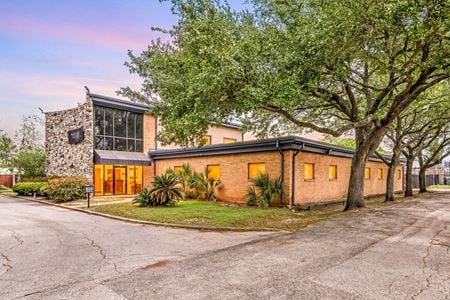 Preview of Office space for Rent at 9941 Rowlett Rd