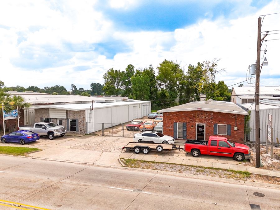 Leased 2-Building Industrial Opportunity on S Choctaw Dr