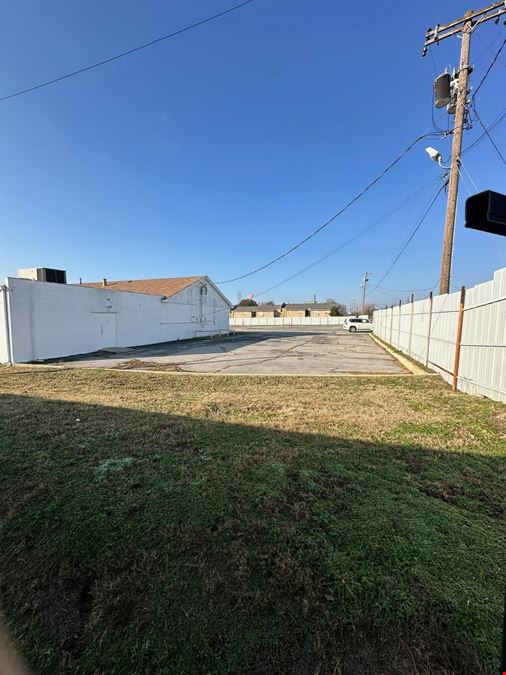3 Industrial Buildings with Large Yard or Development Land