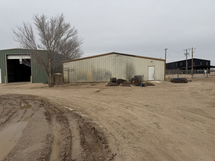 4909, 4911, 4915 South County Road 1303
