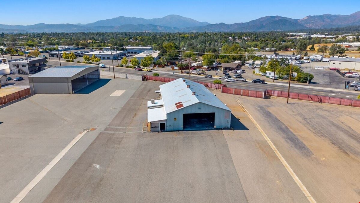 ±89k SF (6 BLDGS) Meek’s Lumber & Hardware