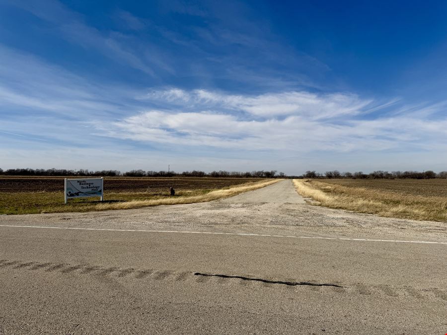 Moody Business & Technology Plaza – Industrial Park