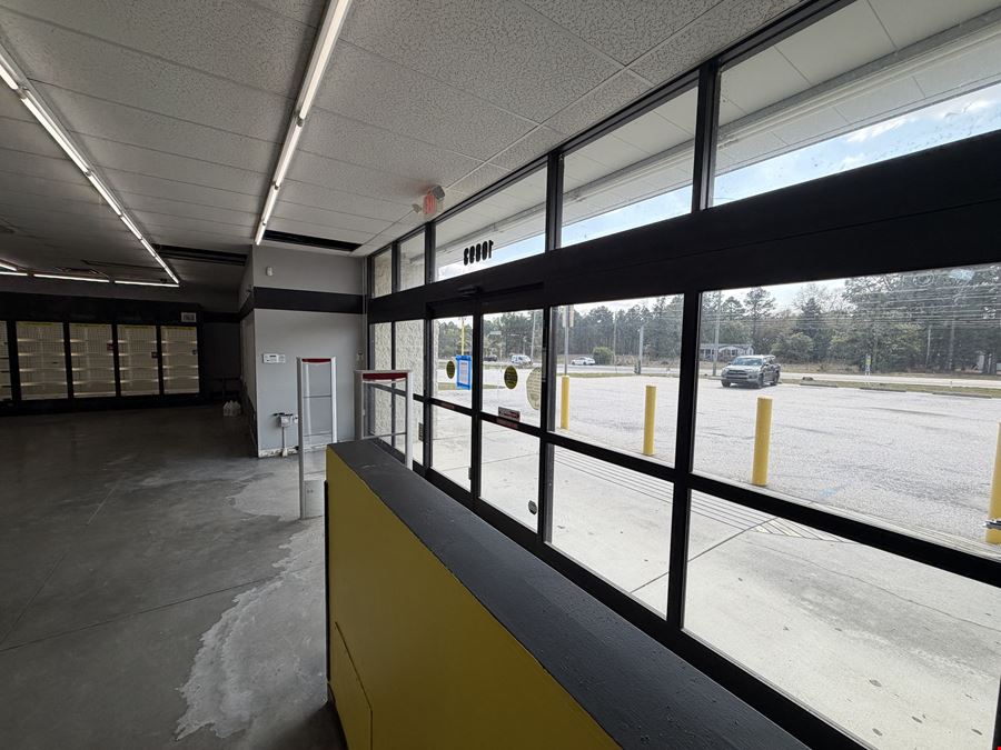 10893 NC-211 Aberdeen NC 28387