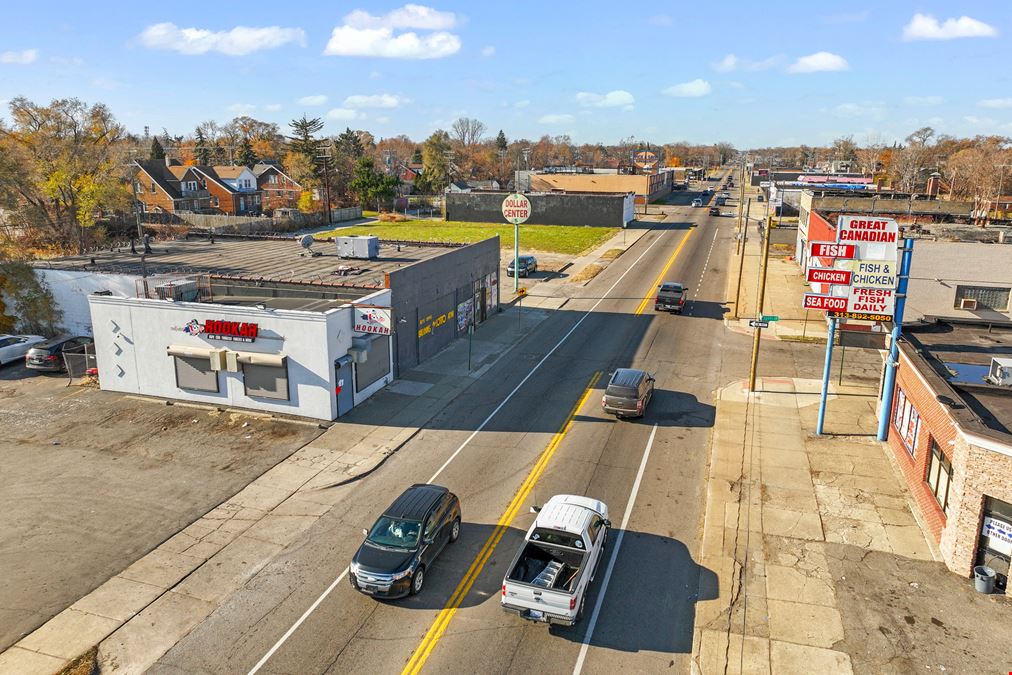7606 Seven Mile E