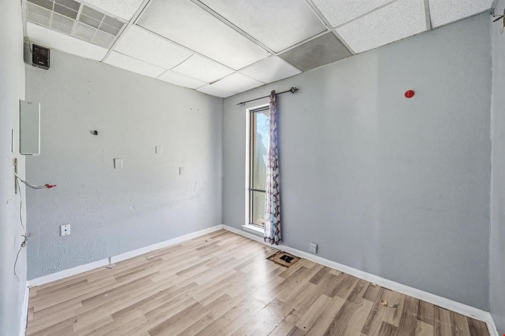 216 Dalton Dr