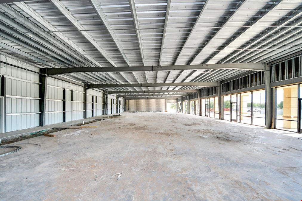 PRE-LEASING INCENTIVES! Plaza at FM 723
