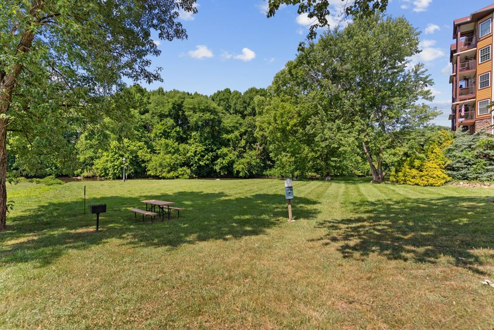 527 River Pl Way #546
