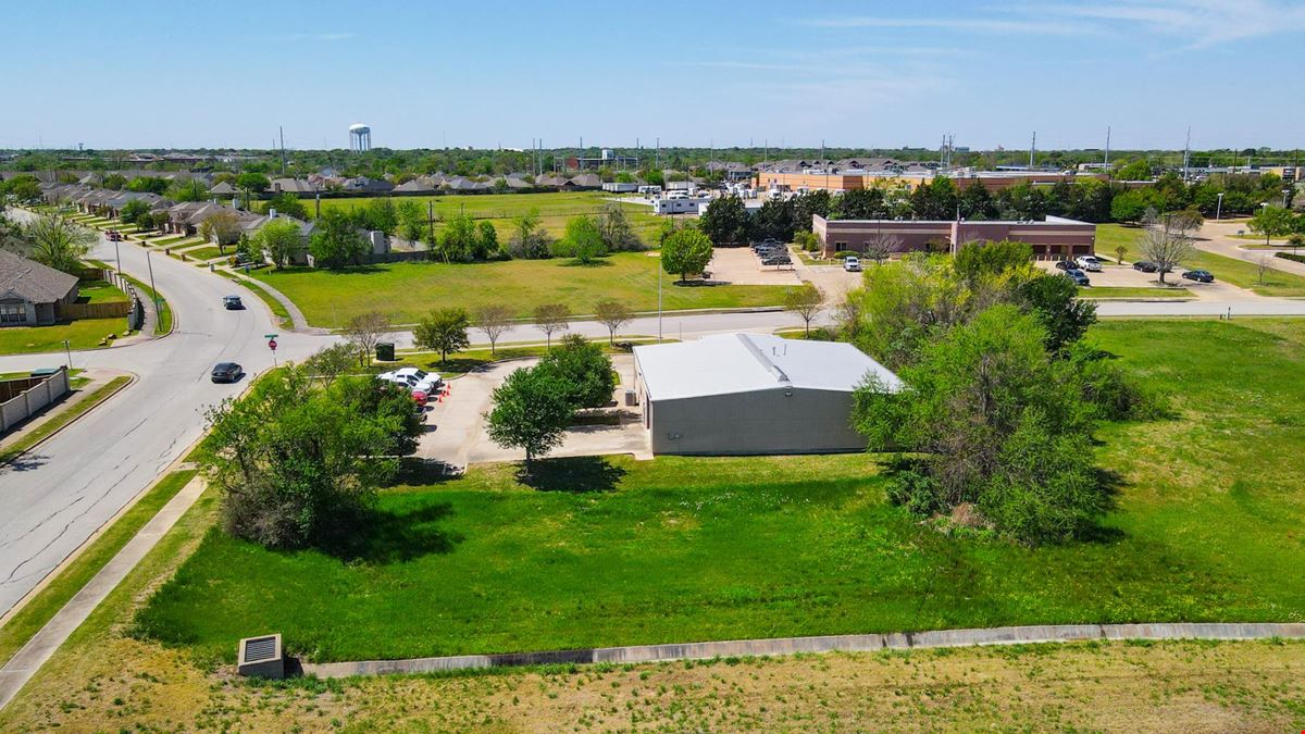 2131 W Briargate Dr