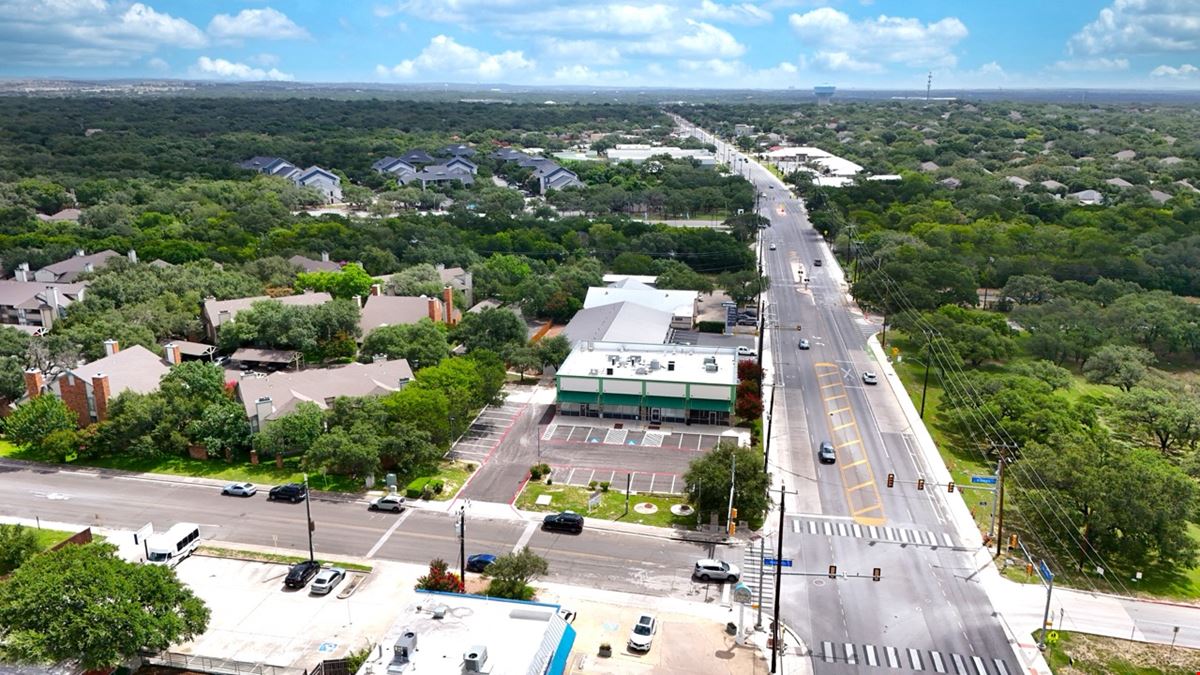 4999 De Zavala Rd