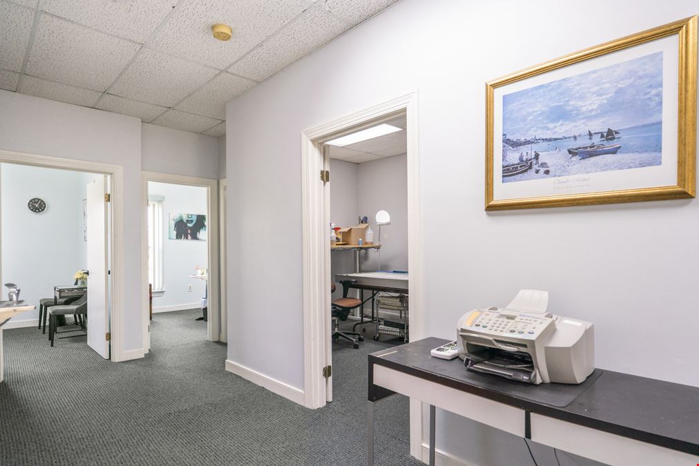 Retail/Office Condo - Route 1 Alexandria