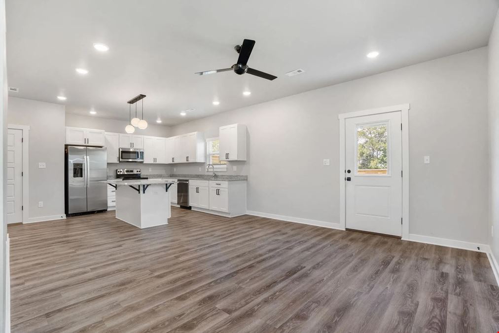 Birdmaster Townhomes