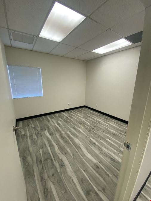 899 Embarcadero Dr