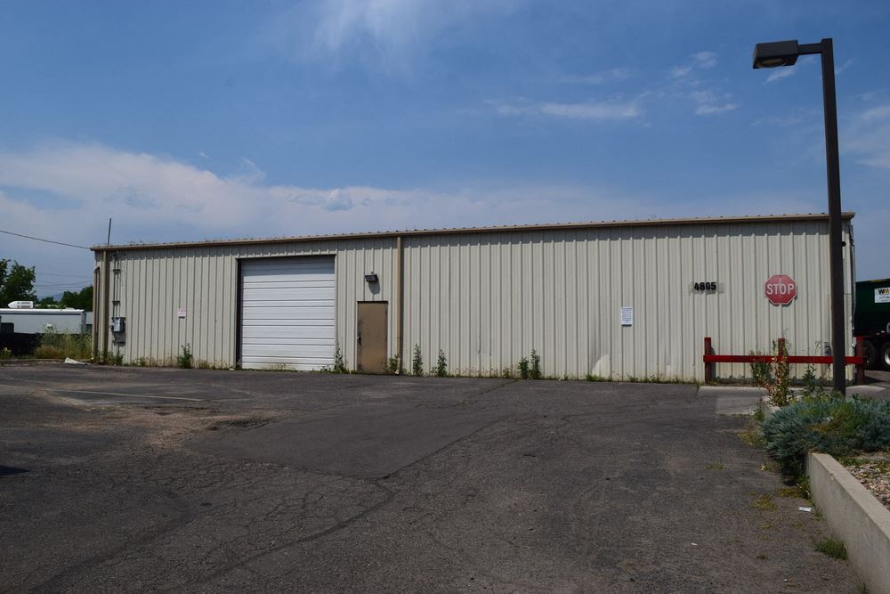 4,000 SF Automotive/Warehouse For Lease