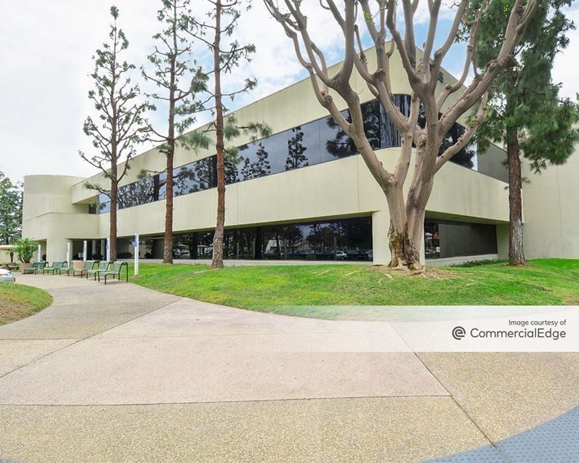 Harbor Gateway Business Center - 3515 Harbor Blvd