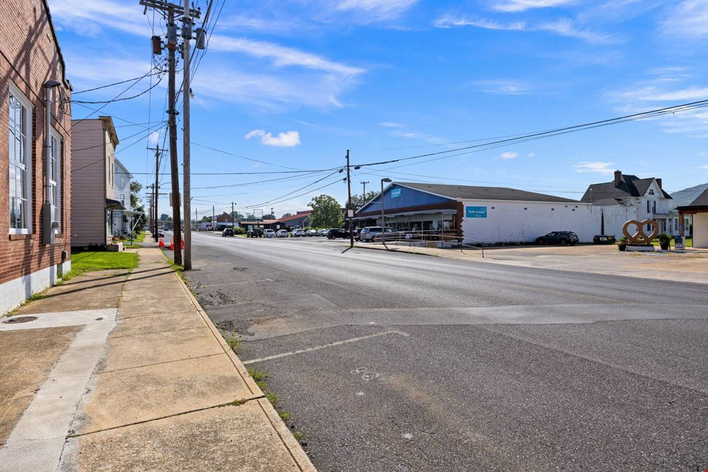 149 W Spotswood Avenue
