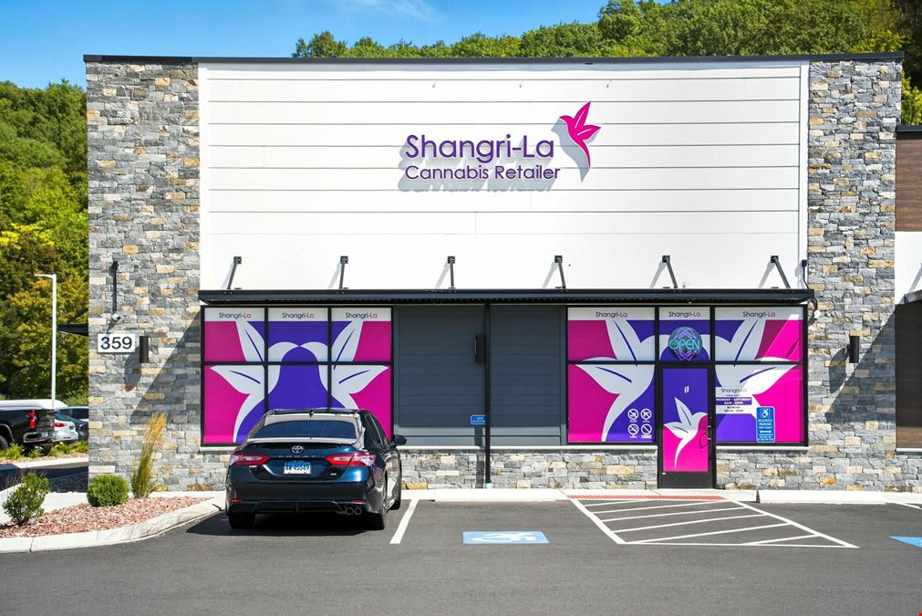 Plainville, CT - New Britain Avenue Retail Center