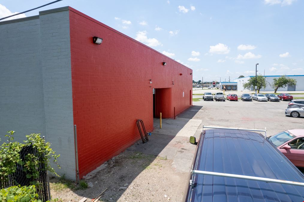 4250 W. 38th St.