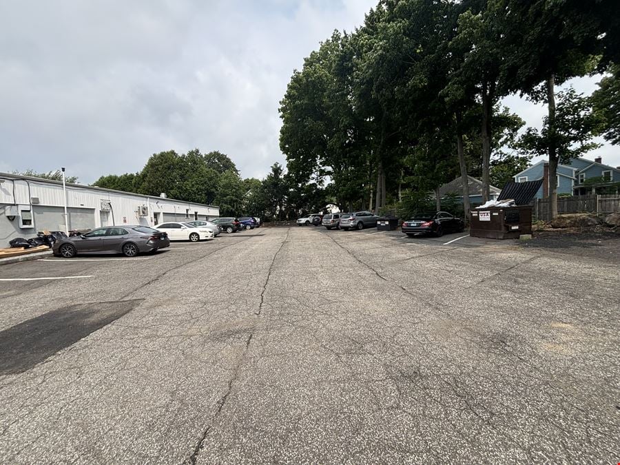 34 Waterbury Rd