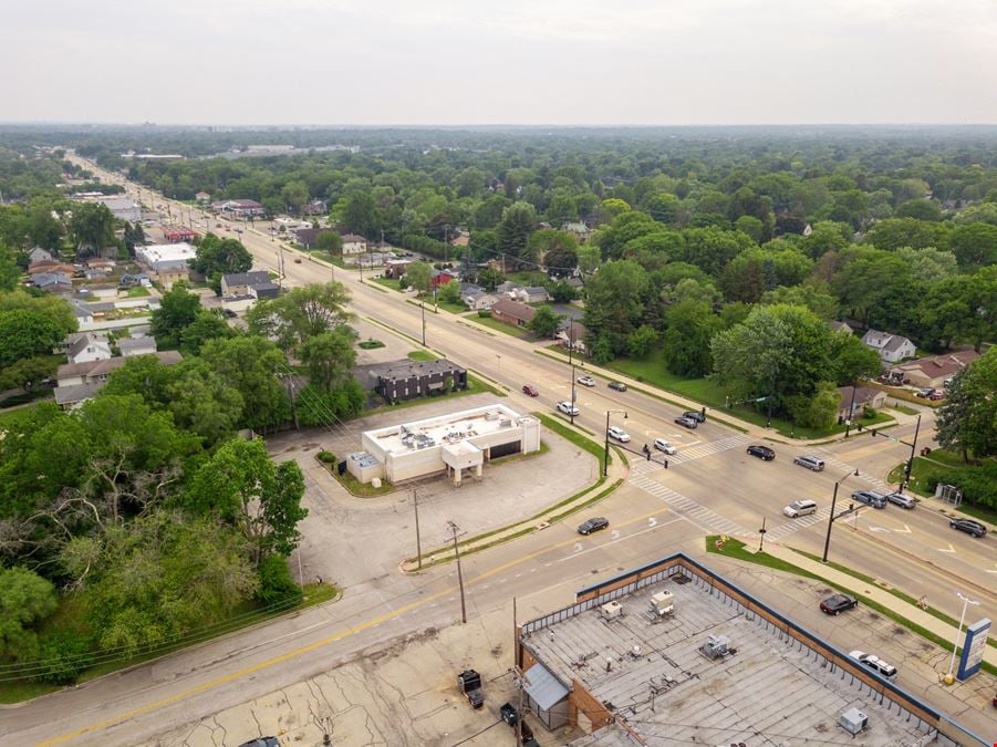 Freestanding Drive-Thru Restaurant Building in Rockford, Illinois