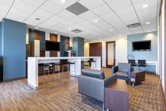 Regus - Towne Park at Garden State