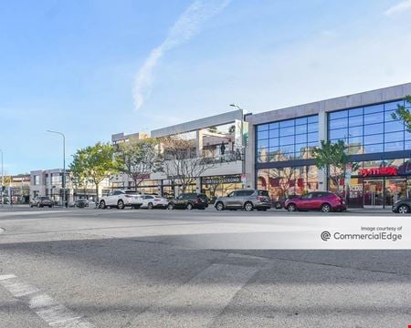 Preview of Retail space for Rent at 18620 Ventura Blvd