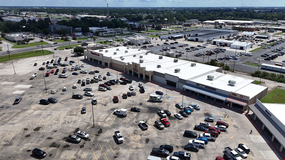 Former pOpshelf for Sublease