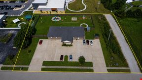 975 N Lindsey Ave