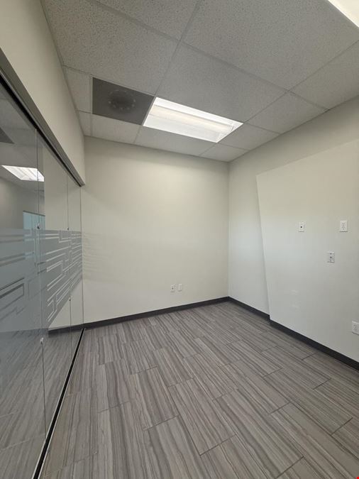 10420 Montwood
